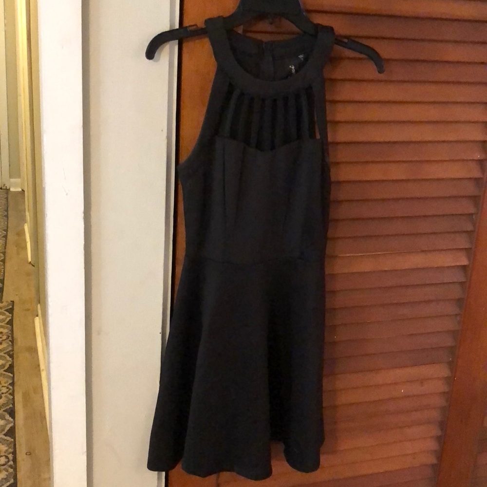 Perfect black dress with stunning front!